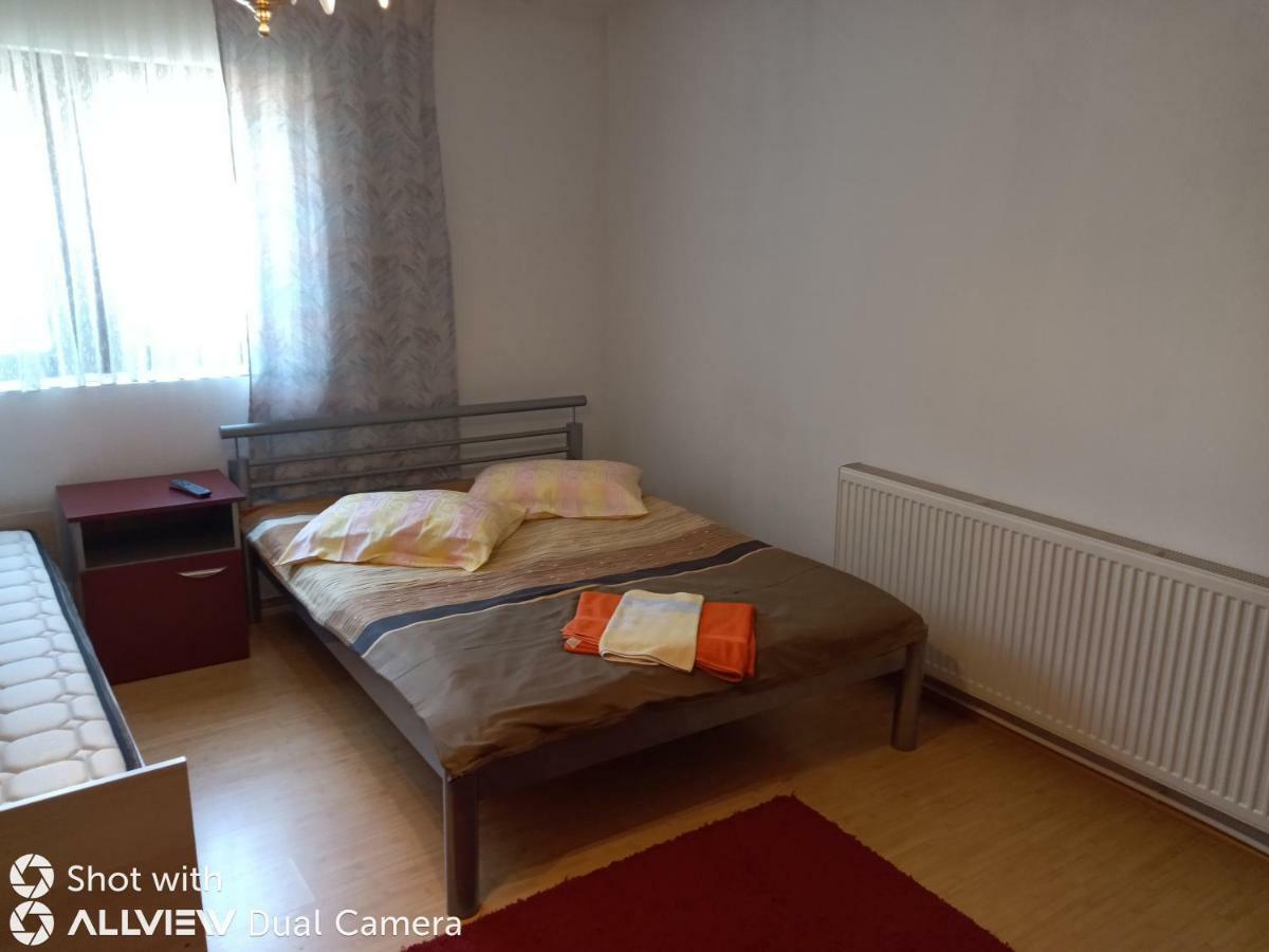 Casa Toth din Țipțerai Hotell Vişeu de Sus Eksteriør bilde