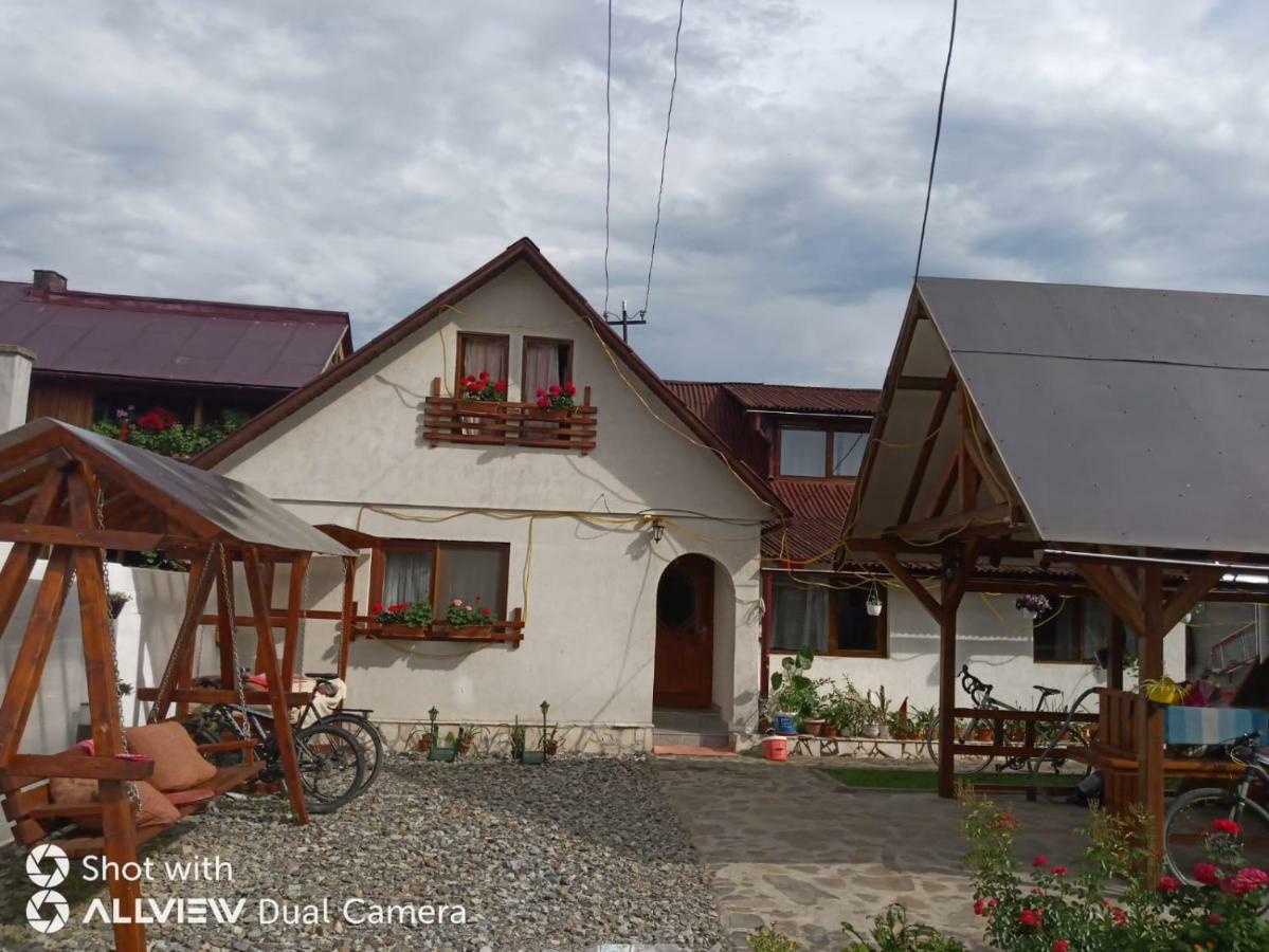Casa Toth din Țipțerai Hotell Vişeu de Sus Eksteriør bilde